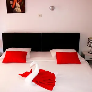 And Stambuk Pensionat Split