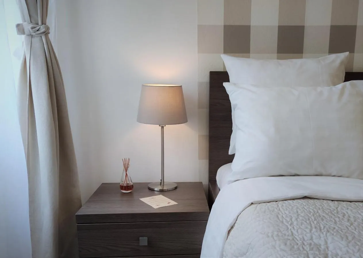 Hotel Residence Spalena contacts